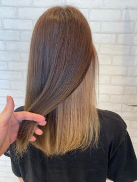 ビス ヘア アンド ビューティー 西新井店(Vis Hair＆Beauty) インナーカラー/ブリーチ/ベージュ/大人かわいい