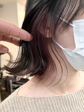 サクラ オモテサンドウ(SAKURA) インナーカラーラベンダー　イヤリングカラー　ボブ