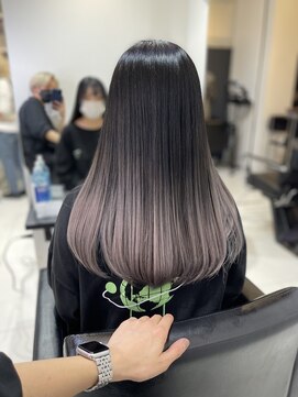 アライブ ハラジュク(ALIVE harajuku) ホワイトシルバーグラデーションカラー　ryota