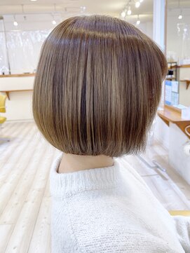 モリオ フロム ロンドン 成増店 【morio成増/児玉】ミニボブ アッシュベージュ