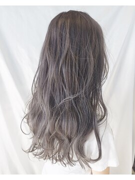 アンダーバーホワイト 南海難波店(_WHITE) グラデーションカラー