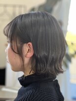 オッタントゥーノ(OttantunO 81) 切りっぱなしボブ