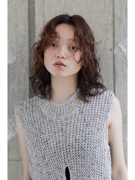 エイミー(amy.) ヘルシーパーマ×ミディアムレイヤー