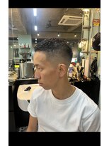 タイト スワッグ バーバーワークス(TIGHT SWAG BARBERWORKS)&nbsp;スキンフェード×アイロンパーマ