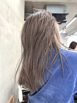 ソルトウォーター(SALT WATER) レイヤーカット/シアベージュ/韓国ヘアー/ブリーチ/恵比寿/