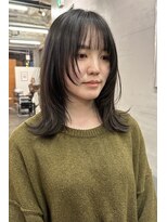 ニール シトロン 名古屋 伏見 丸の内(NEELU citron)&nbsp;【Neelu__rie】1カラーで出来る顔まわりレイヤーオリーブカラー
