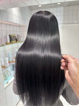 ロンドルーチェ 心斎橋(Lond luce) ダークアッシュ/ミディアムレイヤーカット［髪質改善/縮毛矯正］