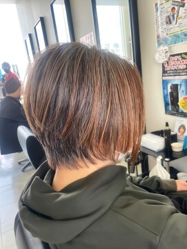 アヴソリューク(Absoluk) クビレショート