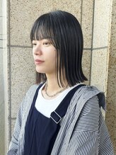 Q.『キッズカットは受け付けていますか？』A.『電話またはチャット予約のみ対応しております』