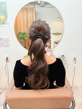 ファクト(FACT SPA) ゆるふわポニーテール