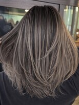 スリー(three)&nbsp;バレイヤージュ