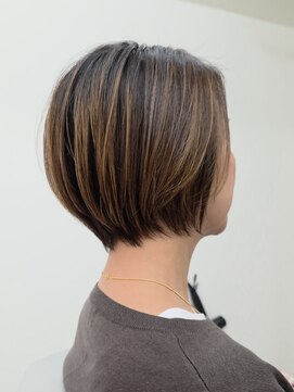 ネスト(Nest) ショートボブ×ナチュラルハイライト