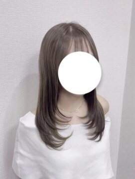 ノアサロン(Noa SALON) 艶ストレートロング × 顔まわりレイヤー