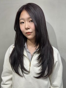 ジーナ 梅田(Zina) ハイレイヤーカット【Zina梅田】