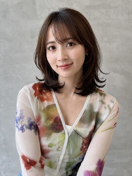 ブリッサ(brisa) 大人くびれミディアム×韓国風 顔まわりレイヤー