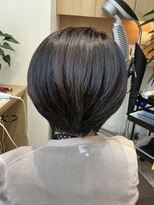 ウイバイファースト(u'i by first)&nbsp;丸みとくびれで魅せる、大人美人ショートボブ