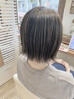 ヘアーデザイン アコースティック(Hair Design ACOUSTIC) 細めグレージュハイライトボブ