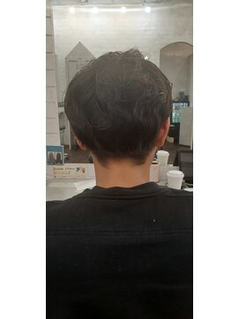 アンフィ 南町田(Anphi) メンズパーマ