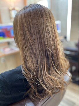 ガーディナ(Gardina) ヌーディベージュ/Gardina 篠原　芳【和田町・上星川・天王町】