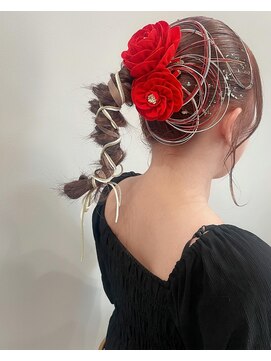 スリークバイナチュラ(SLEEKbyNATURA.) 金箔和ヘアセット