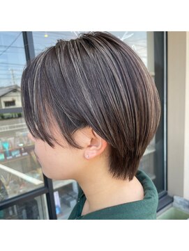 ミル(1001 mille) ショートヘア/アッシュカラー/グレーカラー/アッシュグレー