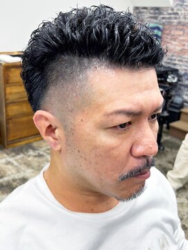 ヘアーコレクション グロース(HAIR COLLECTION Growth) 30代40代50代メンズフェードカットパーマ長めツーブロック