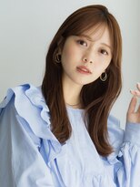 ガーデンヨコハマエスト(GARDEN YOKOHAMA est)&nbsp;レイヤーカット　ミディアムロング　オリーブベージュ