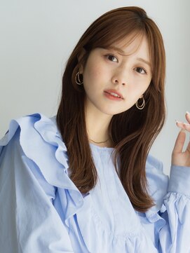 ガーデンヨコハマエスト(GARDEN YOKOHAMA est) レイヤーカット ミディアムロング オリーブベージュ