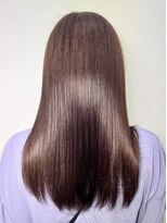 モード&nbsp;ストレートな艶髪◎