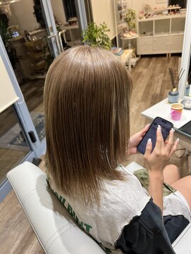 フローリア(flowria) ミルクグレージュ