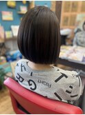前下がりボブ