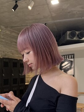 ヲタク(wotaku.) ピンクラベンダーグレージュダブルカラーケアブリーチミニボブ