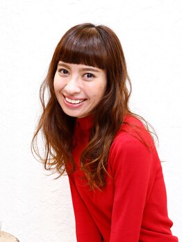 ヘアー アウグスティーナ(Hair Augustiner)の写真/髪に優しい商材使用◎ハイキャリアのスタイリストが理想のカラーに♪大人女性の髪の悩みを解決へ導きます。