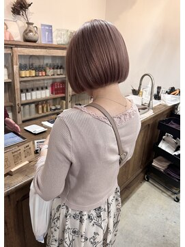 クイ(quii) くすみピンクとこだわりのボブカット