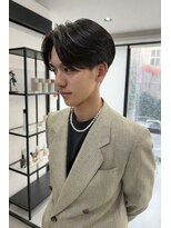 ジゼルアライ(gisele arai) 大人メンズの色気センターパート