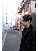 イズ(is)&nbsp;センターパートレイヤーハイライトカラー