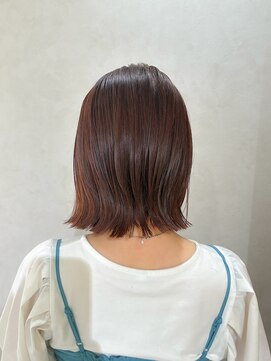 ハイヴィー(Hivi) カシスブラウンカラー×くびれボブ