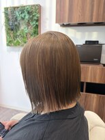 シェーネル(Schonell) 切りっぱなしボブ+ブリーチなしダブルカラー