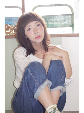 サリュー(Salut) ショートバング×ストレートセミディ