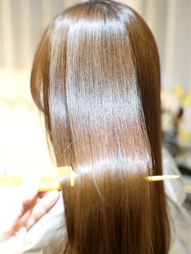 ベンジー 代々木上原店(benji) 酸性縮毛矯正+プレックスで現代最高水準ダメージケアストレート