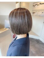ロンド(ROND) おしゃれな上品ハイライト重軽ボブ