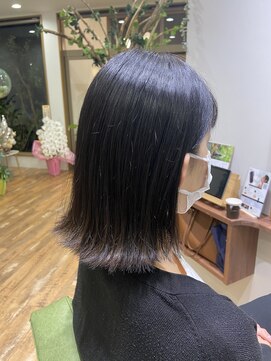 ルーエ(Ruhe) 切りっぱなしボブ