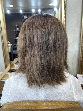 アンフィサンクミル 銀座(AnFye cinq mille) ブリーチ毛の方を高難易度縮毛矯正で艶髪に変身♪