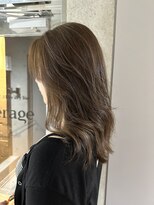 リバレッジ 白金(Leverage) 外国人風ハイライト白髪ぼかしハイライト【白金目黒】担当山岡