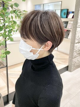 ヨール(YOL) 大人可愛いショート/小顔/ハイライト/白髪ぼかし/30代/40代