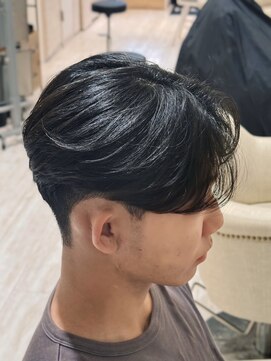 バース バイ ハピネス(BIRTH by happiness) 曲がる縮毛矯正センターパートニュアンスパーマ