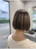 ショートボブ/ベージュカラー/艶髪@attrait_total_beauty