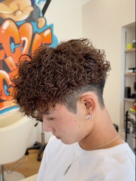 ビカムメンズヘアー 栄店(become men's hair) スペインカール