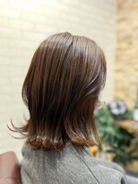 ハサミバイアトリエナガノ 千葉(8sami by atelier nagano)&nbsp;ショートボブ/センターパート/ツヤ髪/グラデーション/イヤリング