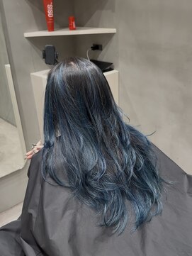 バタフライカットハイレイヤーカットバレイヤージュ